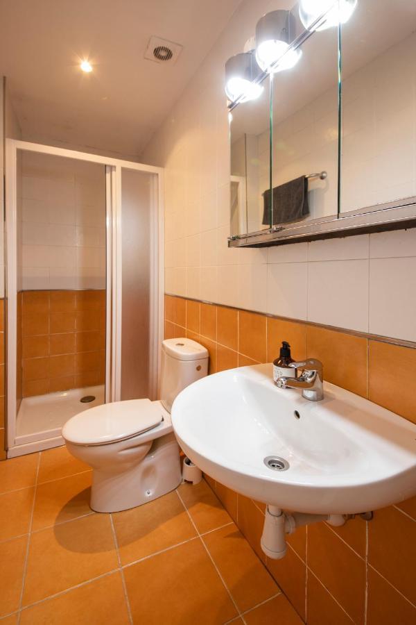 Spacious Central Old Town Apartment San Sebastián Esterno foto